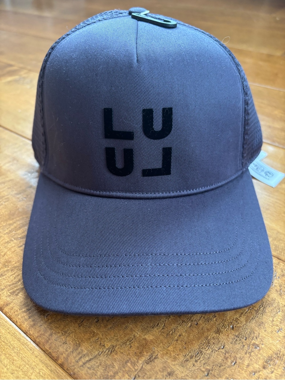 Lululemon Trucker Hat Graphite Grey Mesh Back Adjustable S/M NWT SOLD OUT